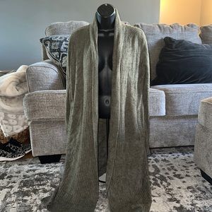 Barefoot dreams long cardi